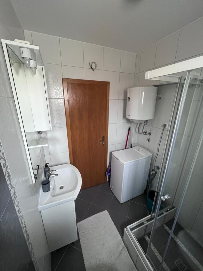 Apartment Popeye Макарска Экстерьер фото