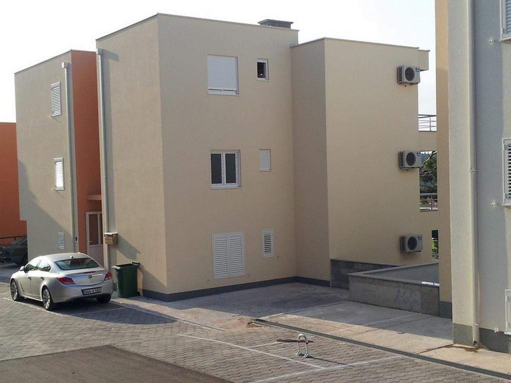Apartment Popeye Макарска Экстерьер фото